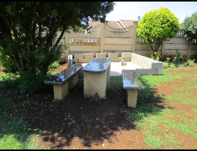 5 BEDROOM FREEHOLD FOR SALE IN HOWICK WEST